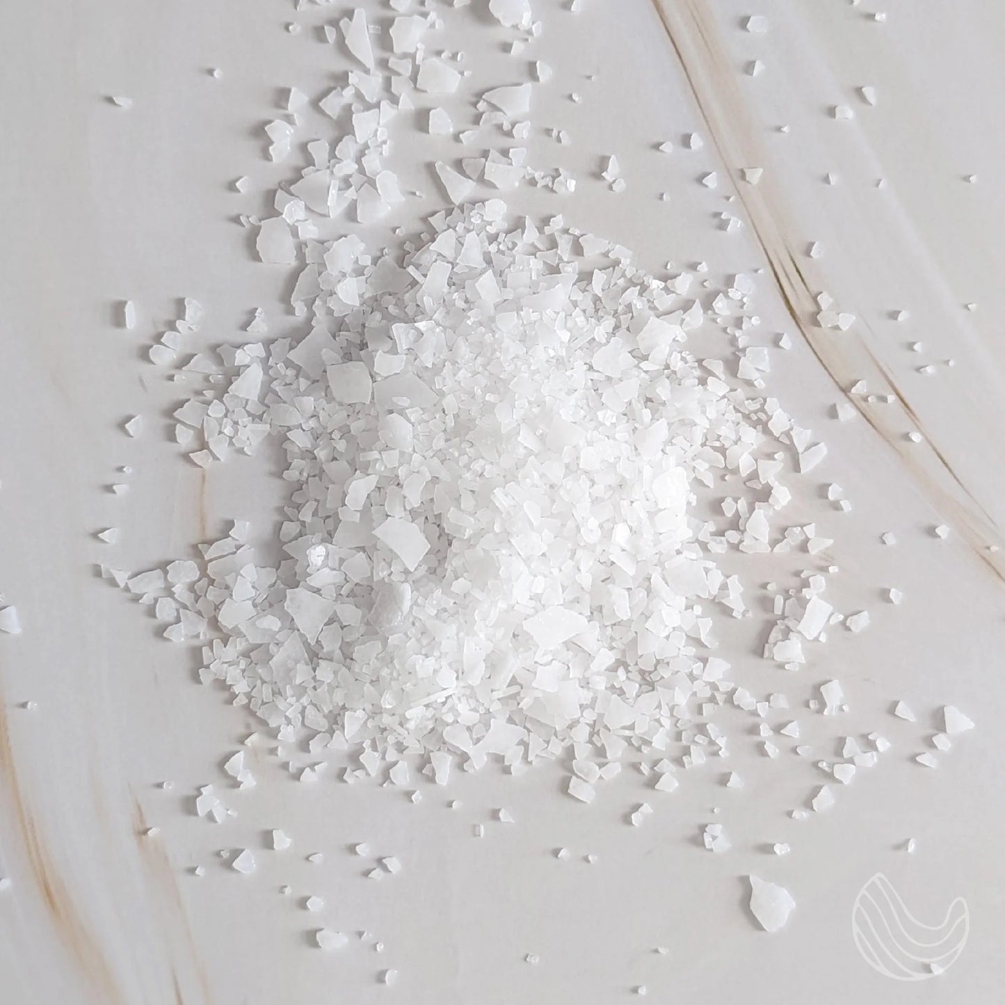 Pure Dead Sea Magnesium Flakes Bathing in Luxury Soak
